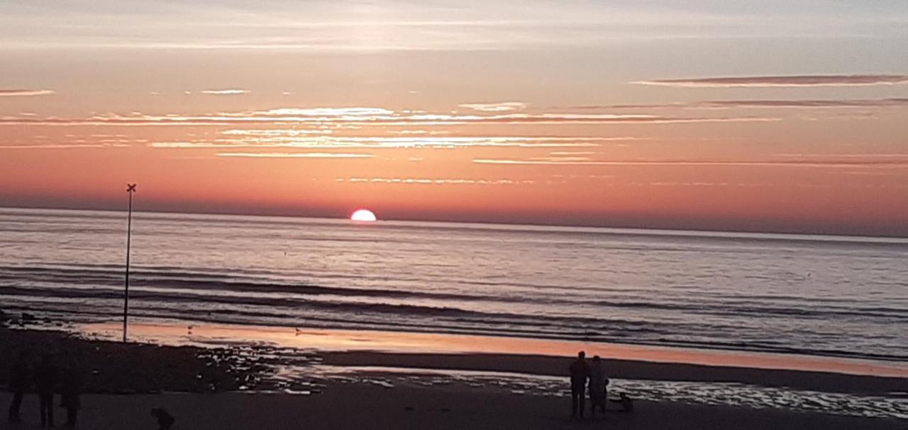 Studio 30 M2 Refait A Neuf Idealement Situe Centre Ville Et Plage Wimereux Exterior foto